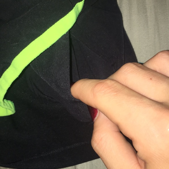 Cute Nike running shorts - Picture 3 of 4